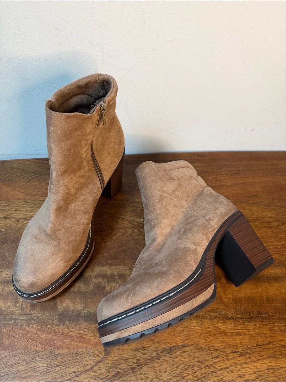 Pierre Dumas Susan-1 Faux Suded Platform Ankle Boots